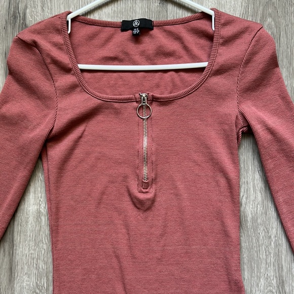 Missguided Mauve Long Sleeve Bodysuit - Picture 2 of 4